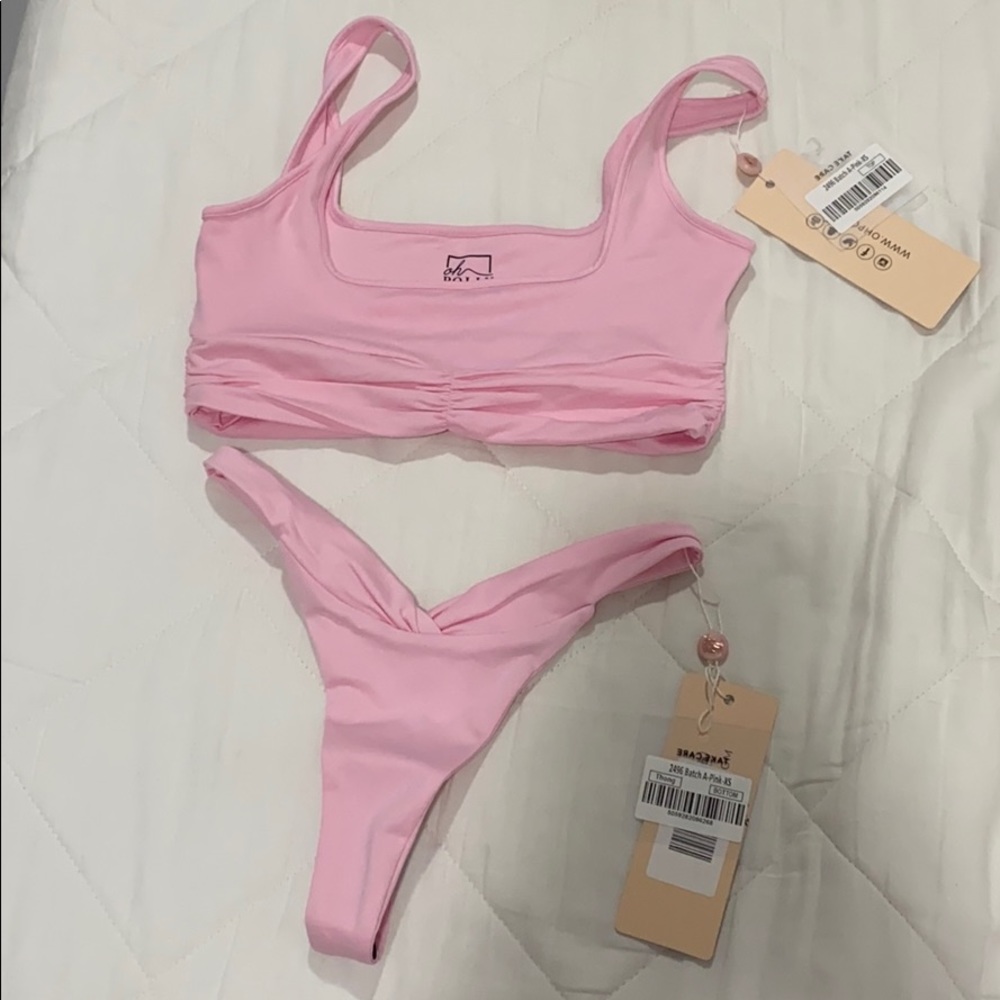 Oh Polly Swim both top and bottom XS Tags on